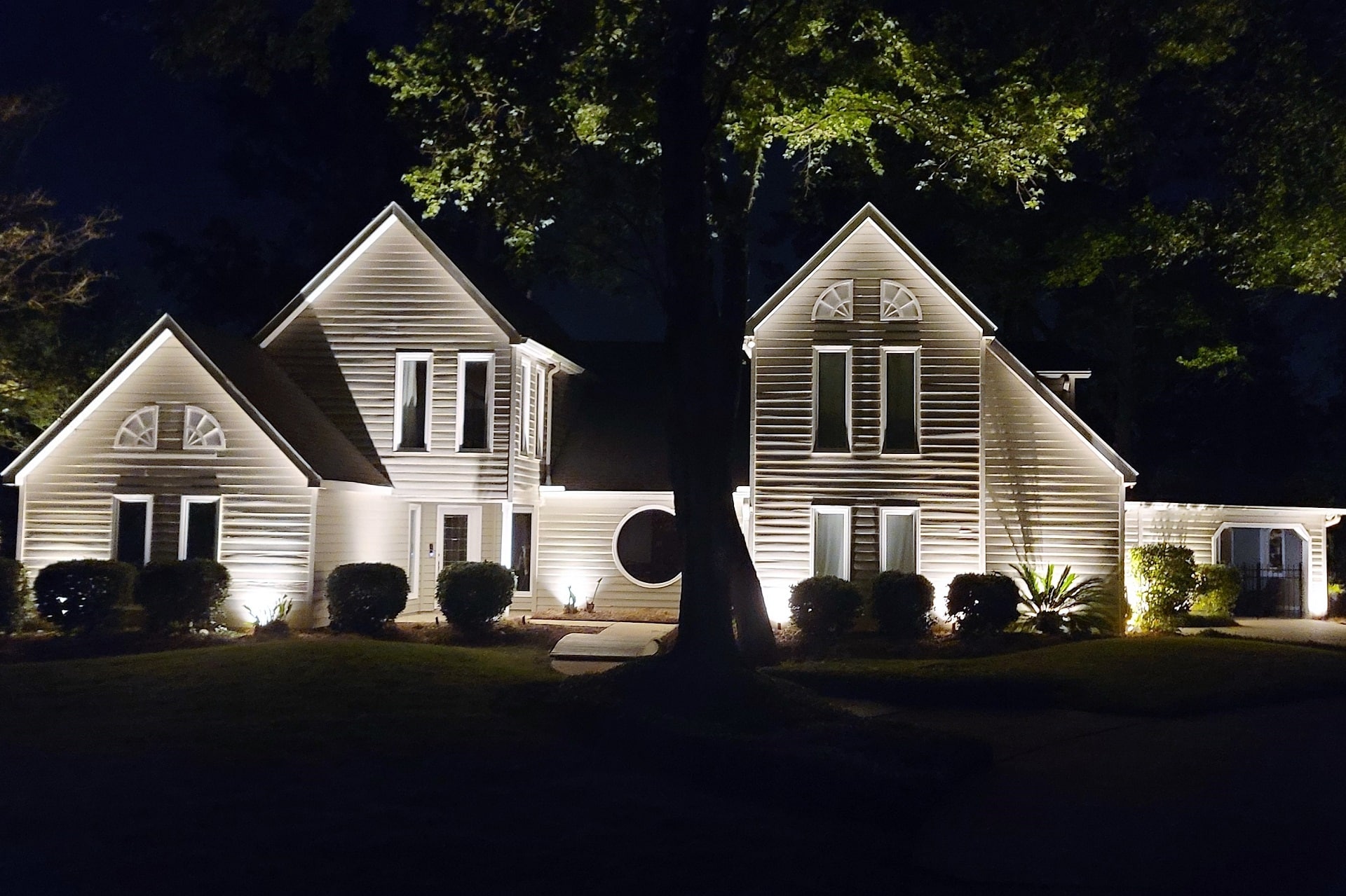 landscape lighting for a house